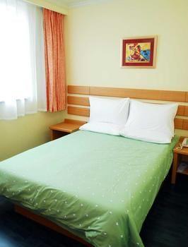 Home Inn Hotel Shantou Exterior photo